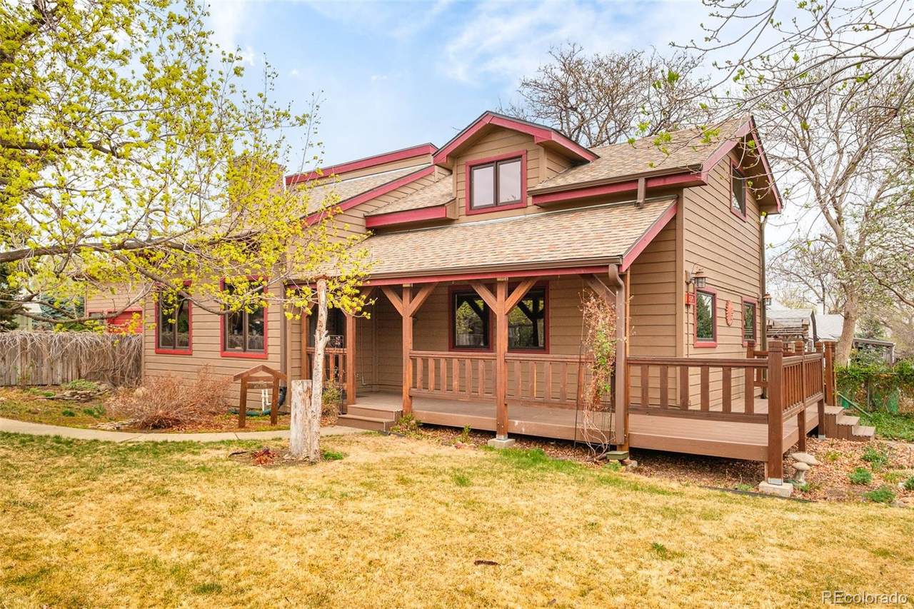 815 Vivian Street - Photo 1