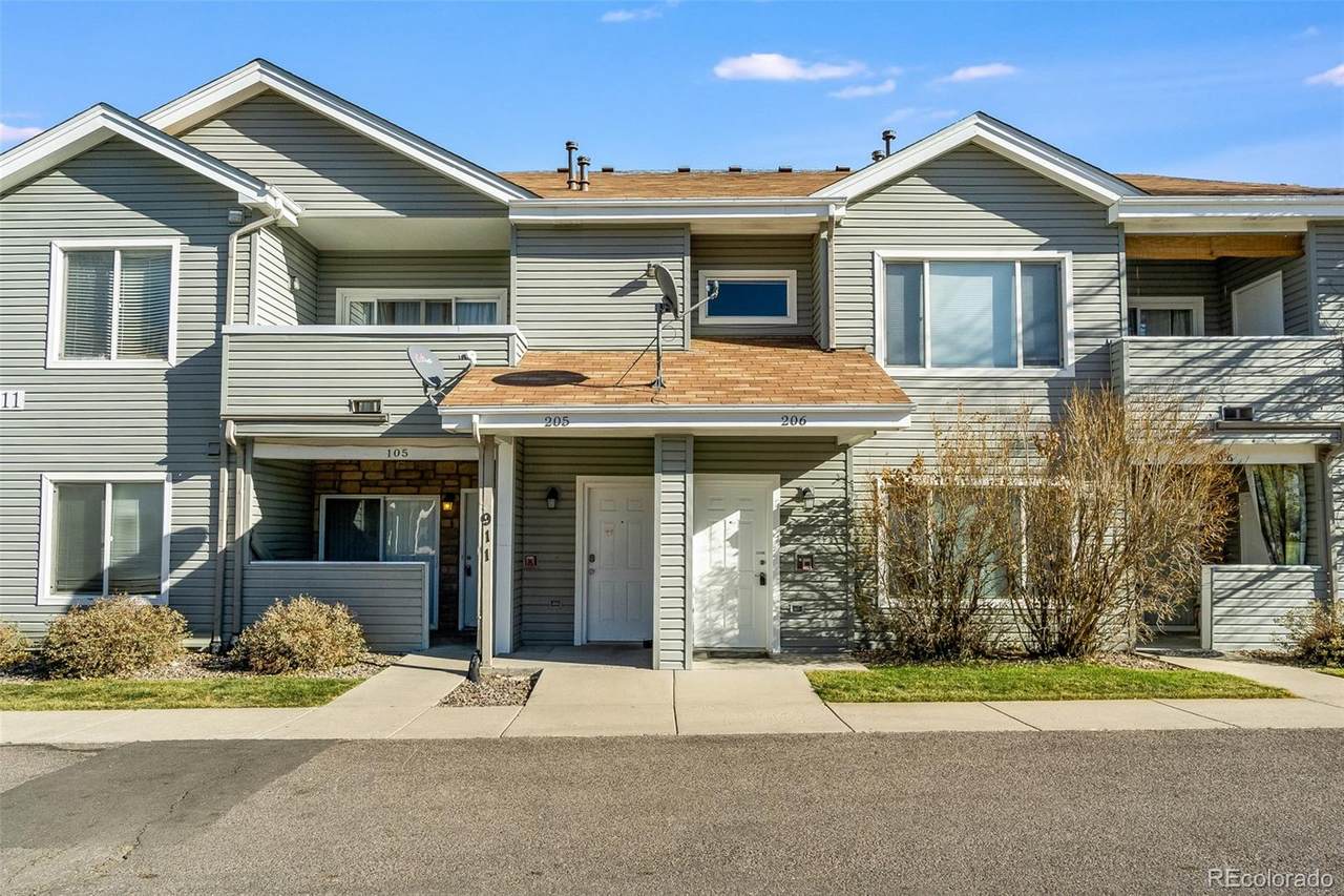 911 Zeno Way - Photo 1
