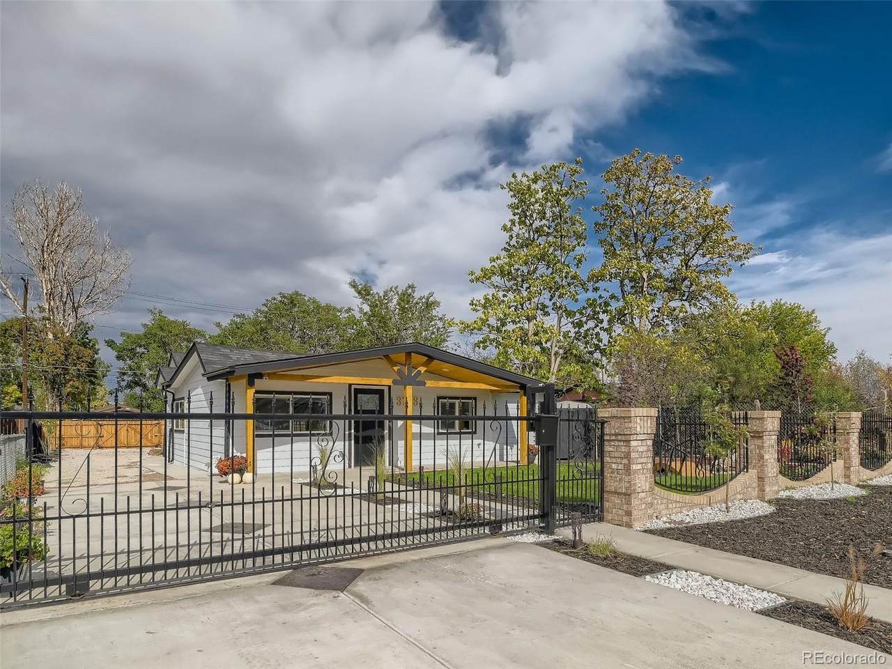3723 Walsh Place - Photo 1