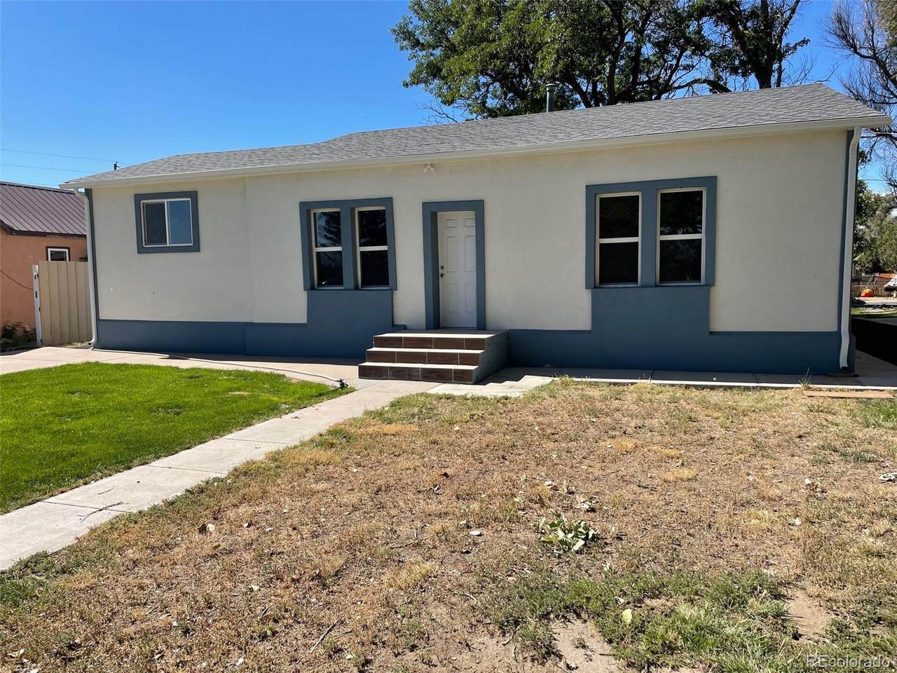 218 Bruse Street - Photo 1