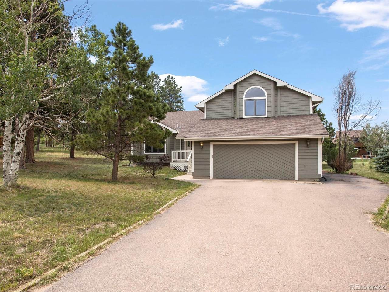 465 Wolverine Way - Photo 1