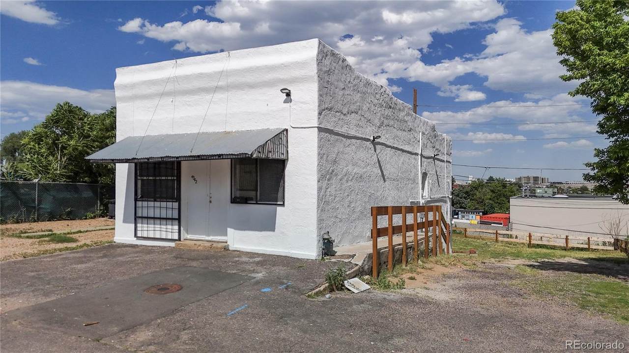 4300 Delaware Street - Photo 1