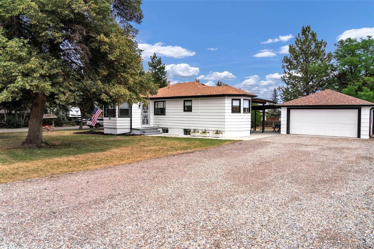 200 Newland Street - Photo 1