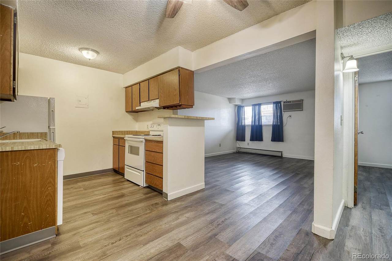381 Ames Street - Photo 1