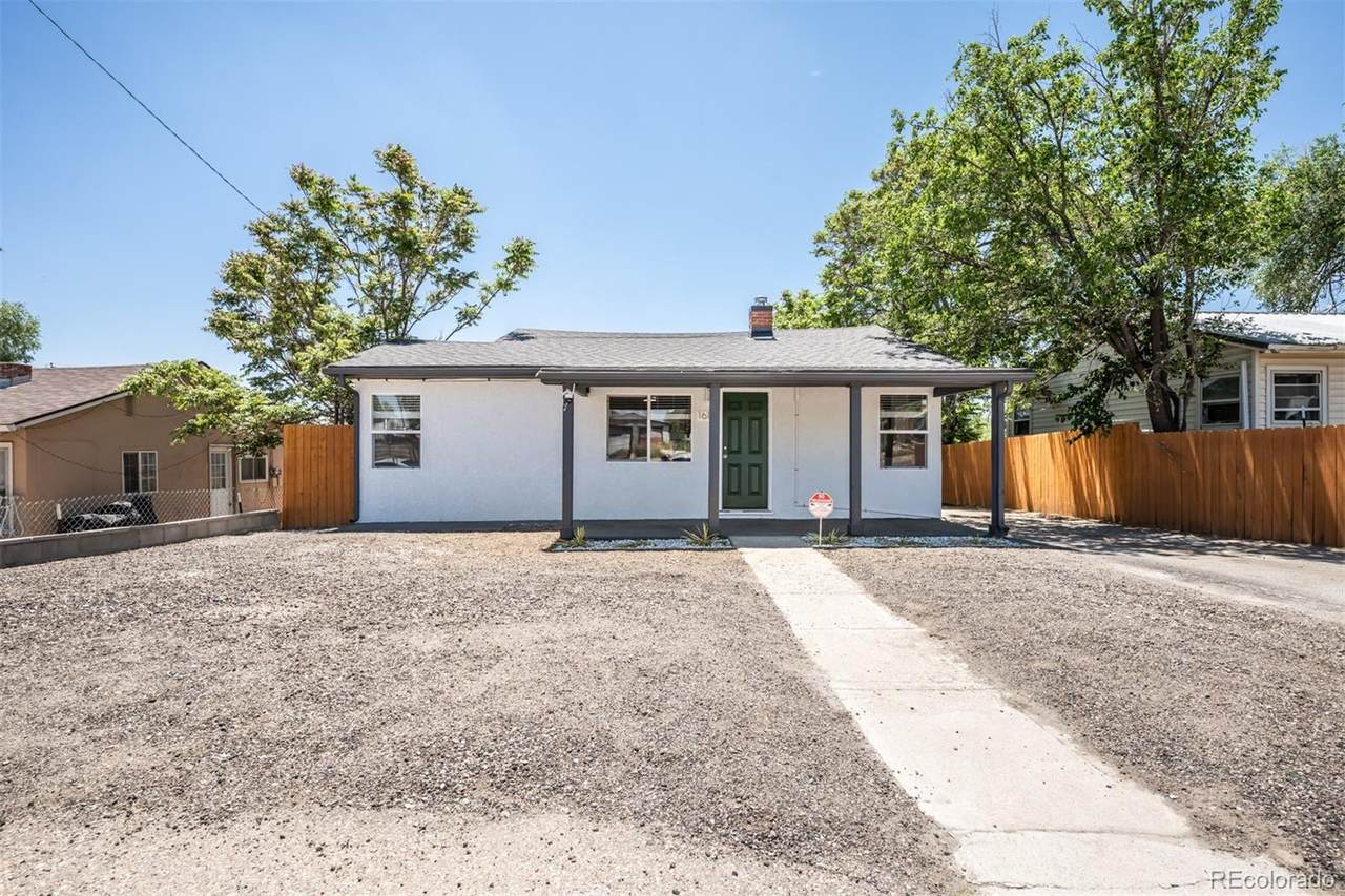 1614 Ash Street - Photo 1