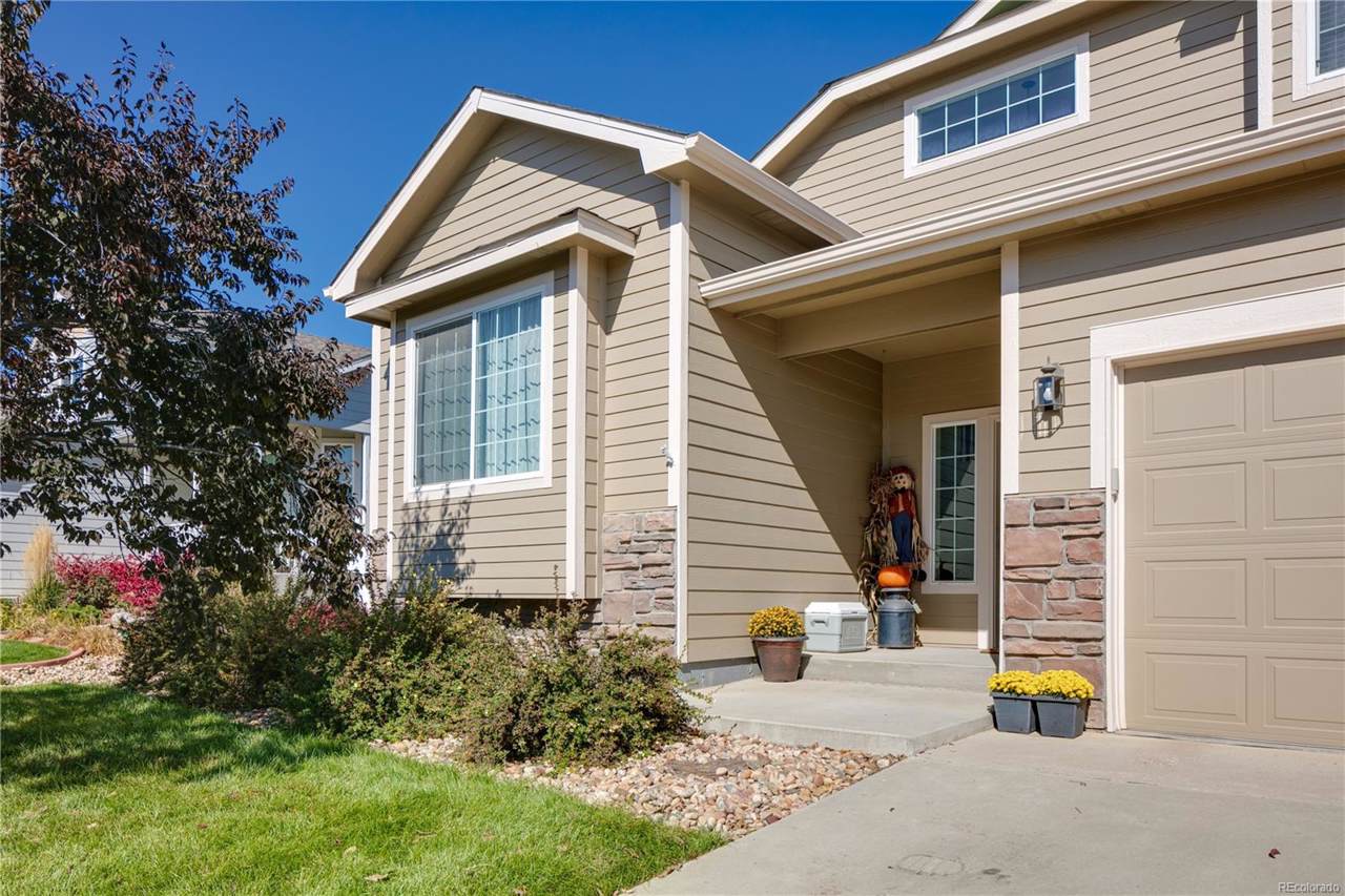 16231 Ginger Avenue - Photo 1