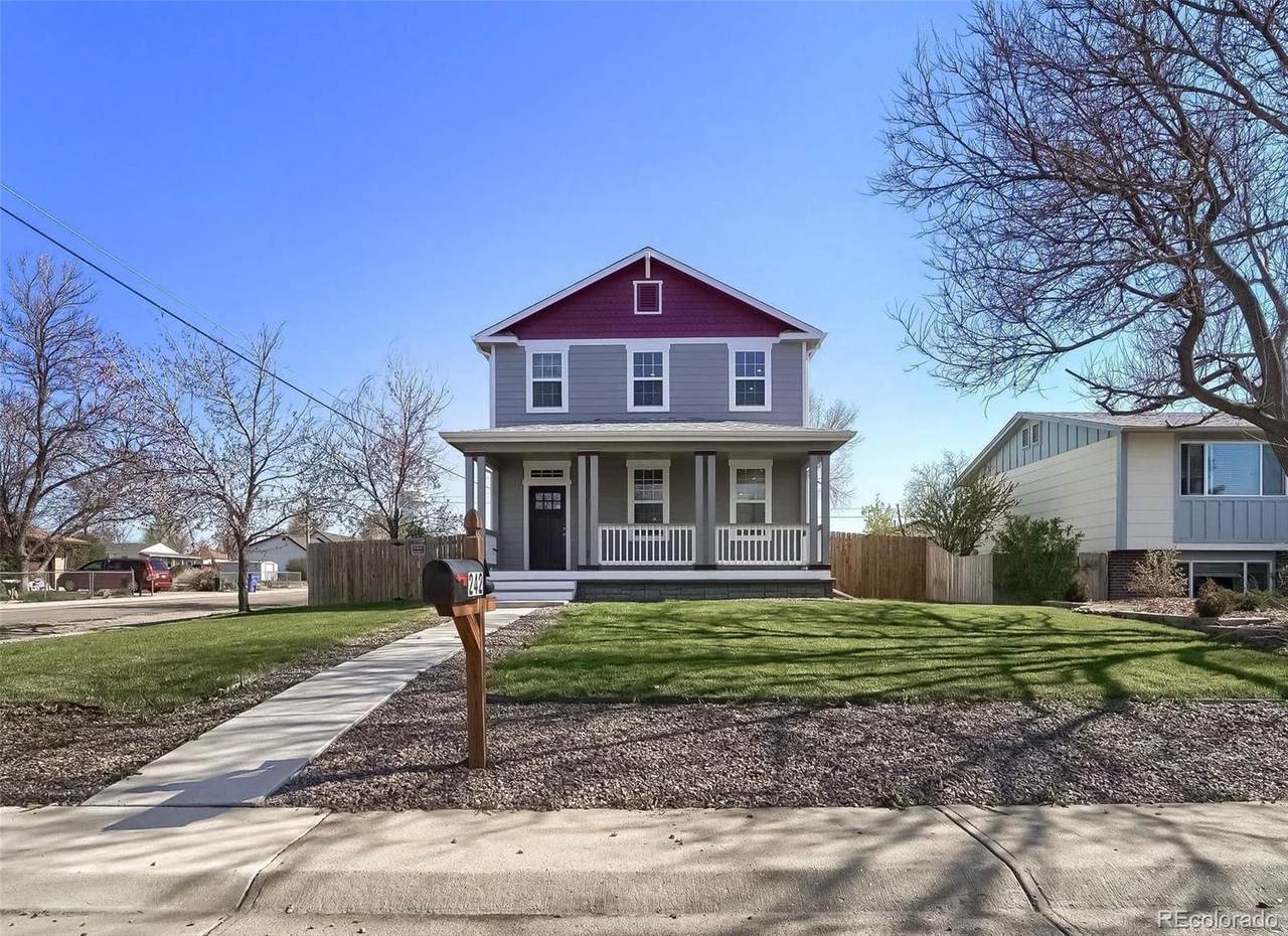 242 4th Street - Photo 1