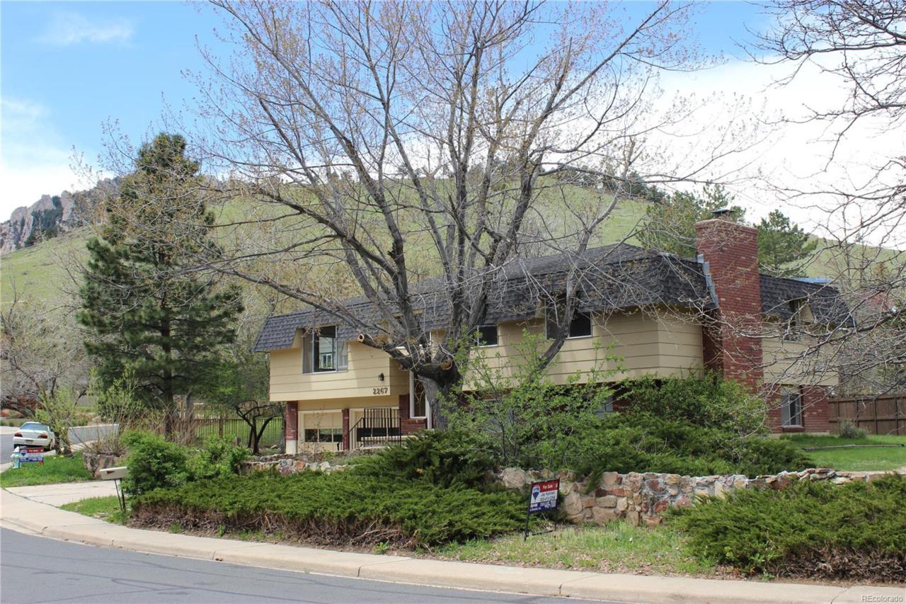 2267 Holyoke Drive - Photo 1