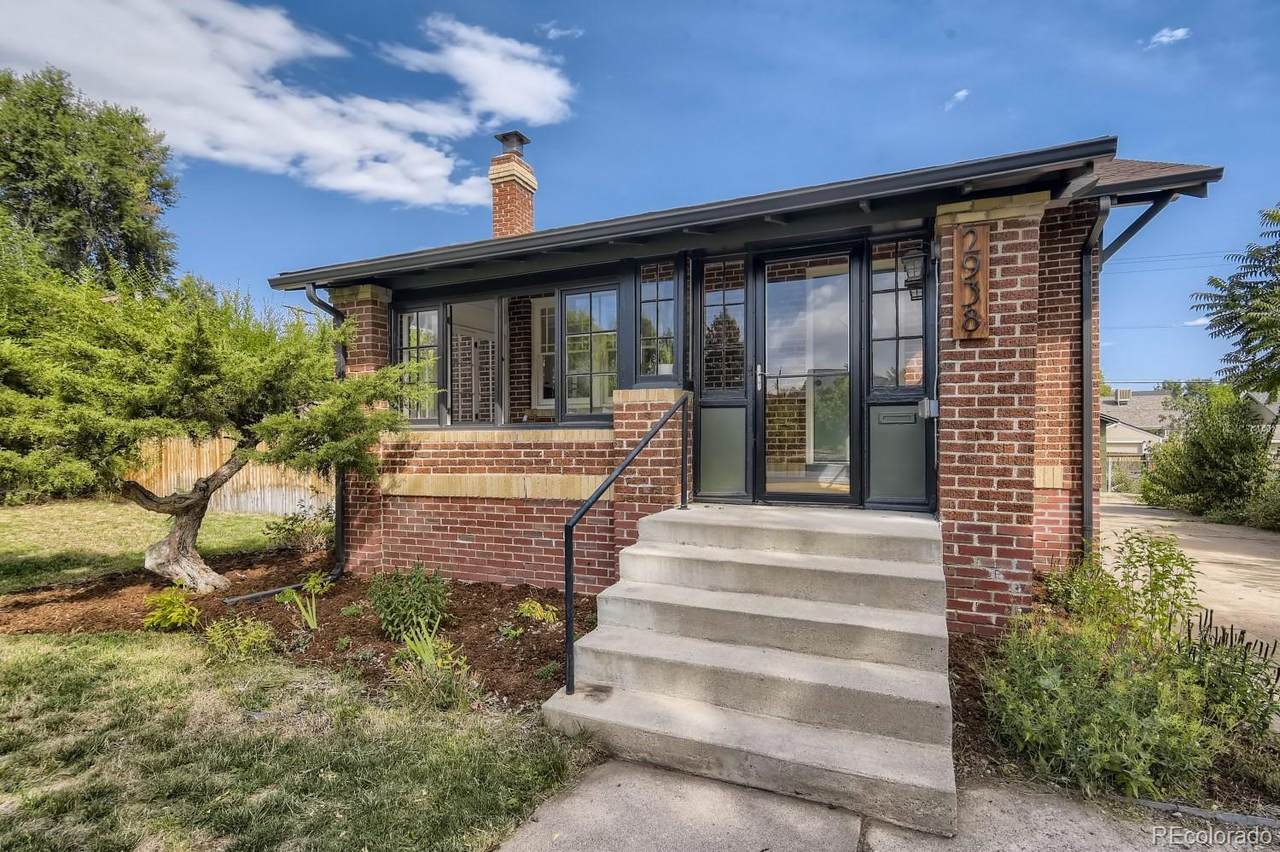 2938 Ames Street - Photo 1