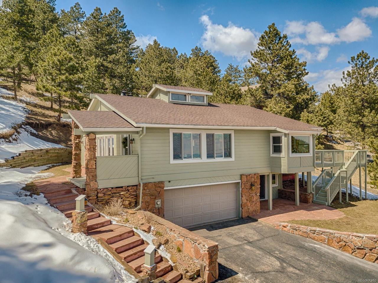 316 Pine Tree Lane - Photo 1