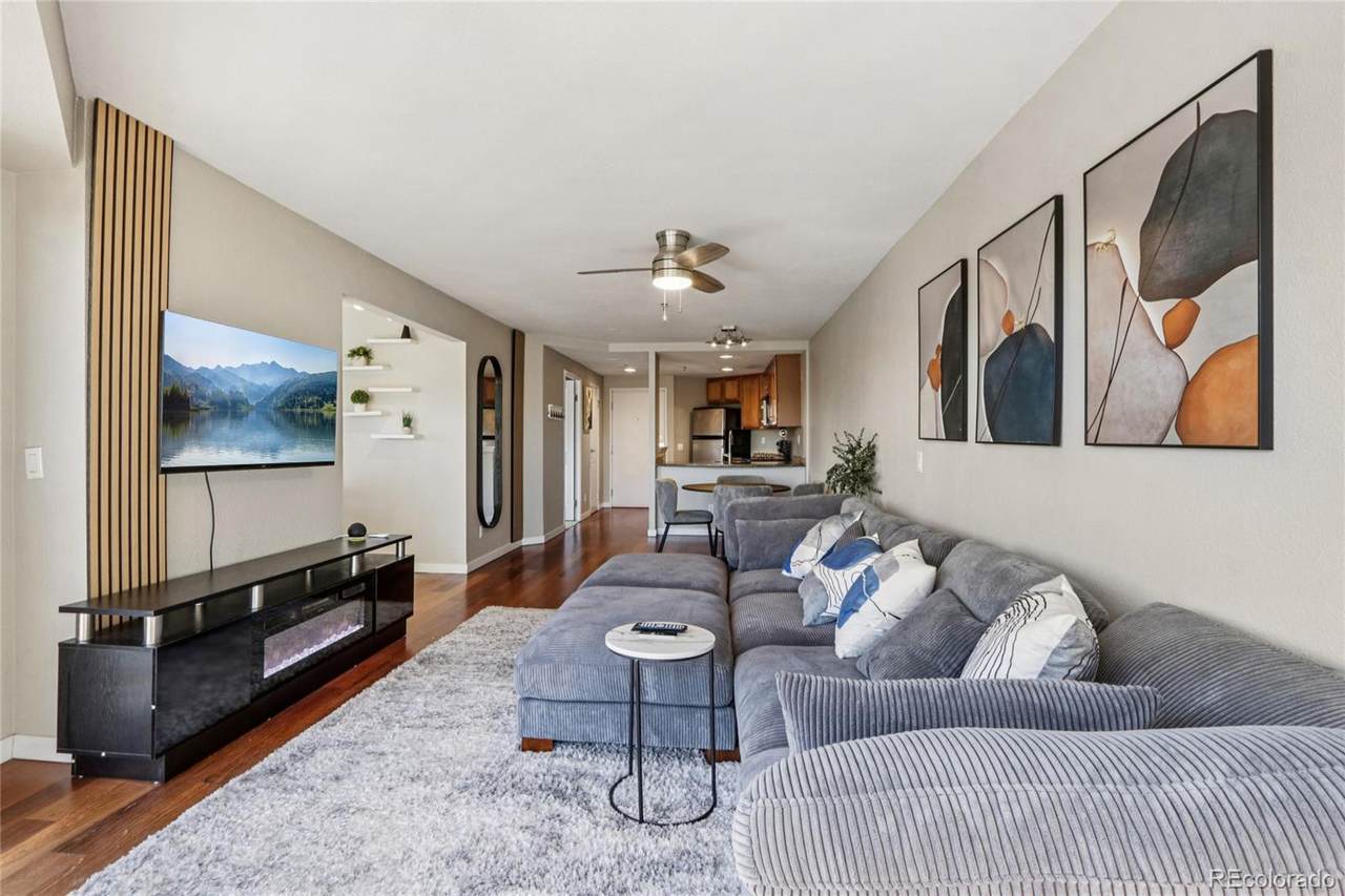 100 Park Avenue - Photo 1