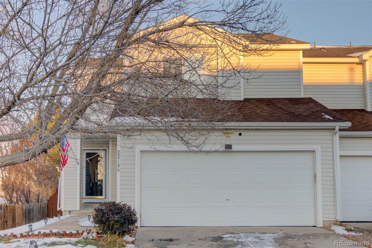 22186 Berry Place - Photo 1