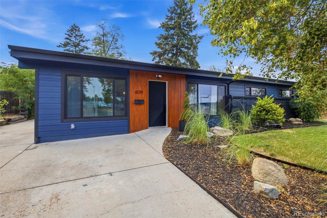 6139 Broadway - Photo 1
