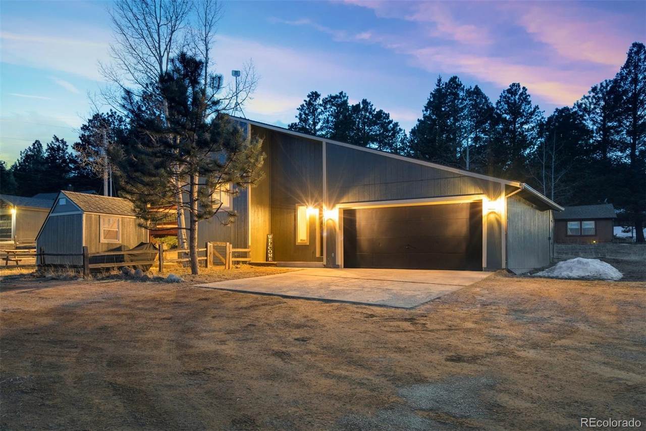 1011 South - Photo 1