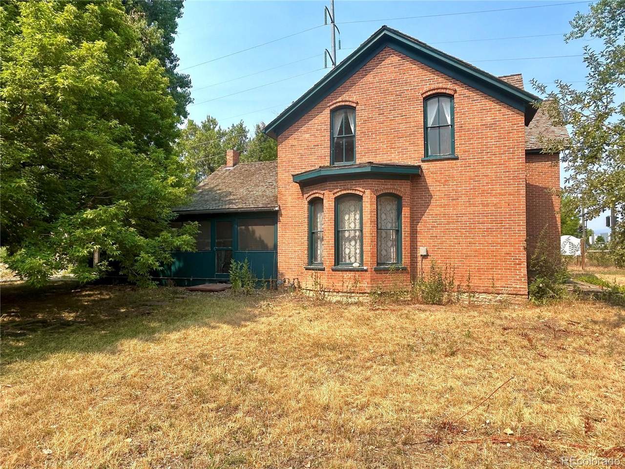 2306 1st Street - Photo 1