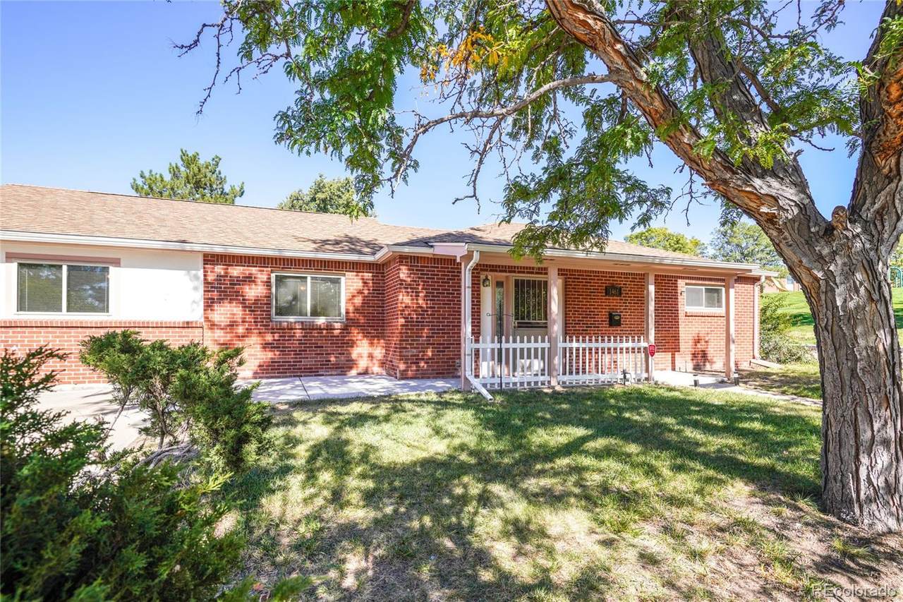 1461 Russell Way - Photo 1