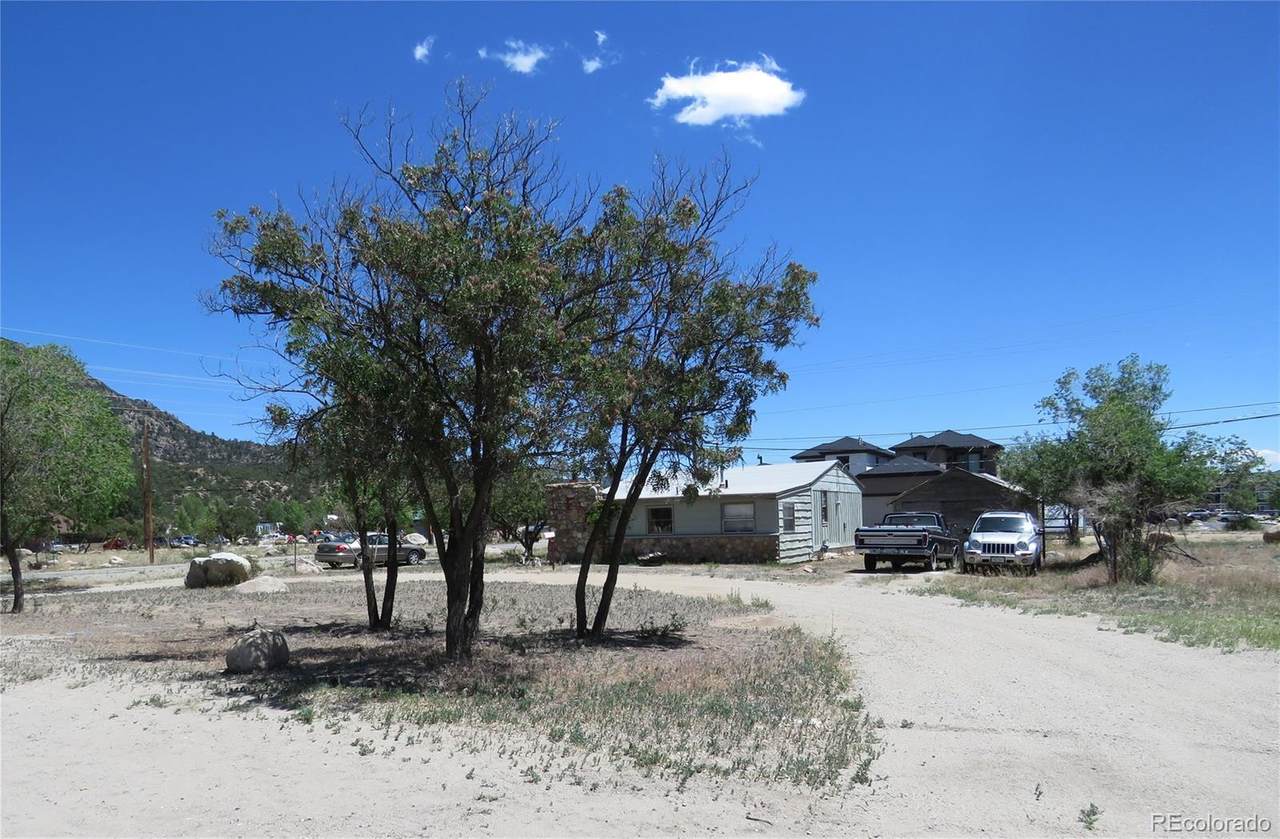 637 Main Street - Photo 1