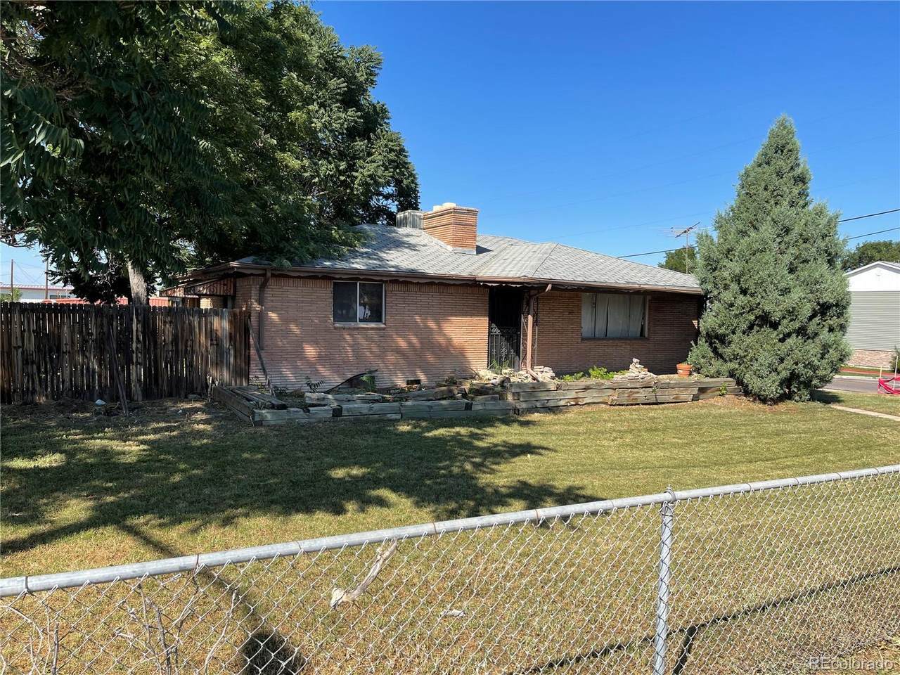 2905 92nd Avenue - Photo 1