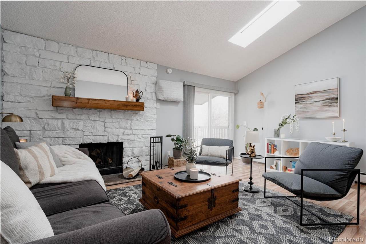 381 Ames Street - Photo 1