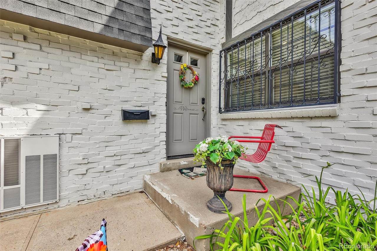 3538 Ivanhoe Street - Photo 1