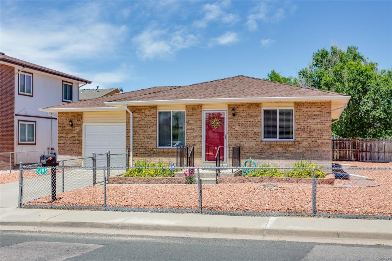 6695 62nd Avenue - Photo 1