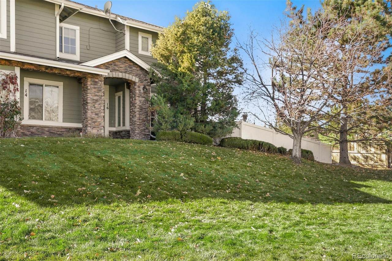 16 Whitehaven Circle - Photo 1