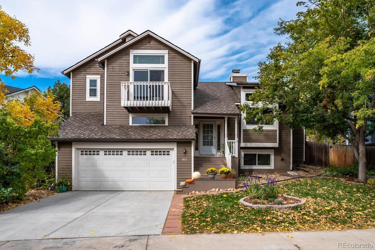 937 Grove Drive - Photo 1