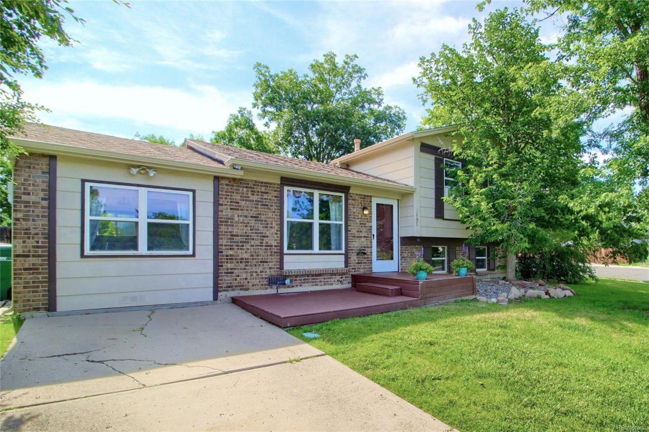 1797 Dexter Street - Photo 1