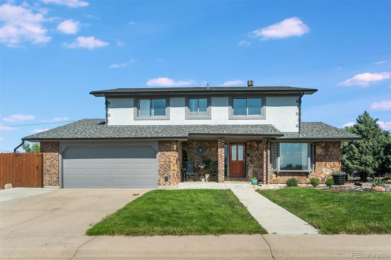 104 Railroad Avenue - Photo 1