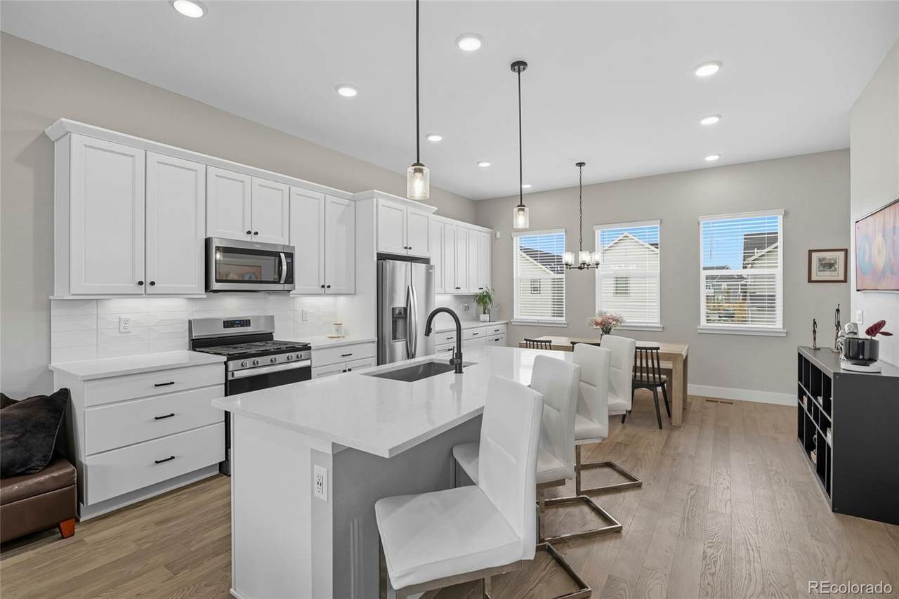 10139 62nd Avenue - Photo 1