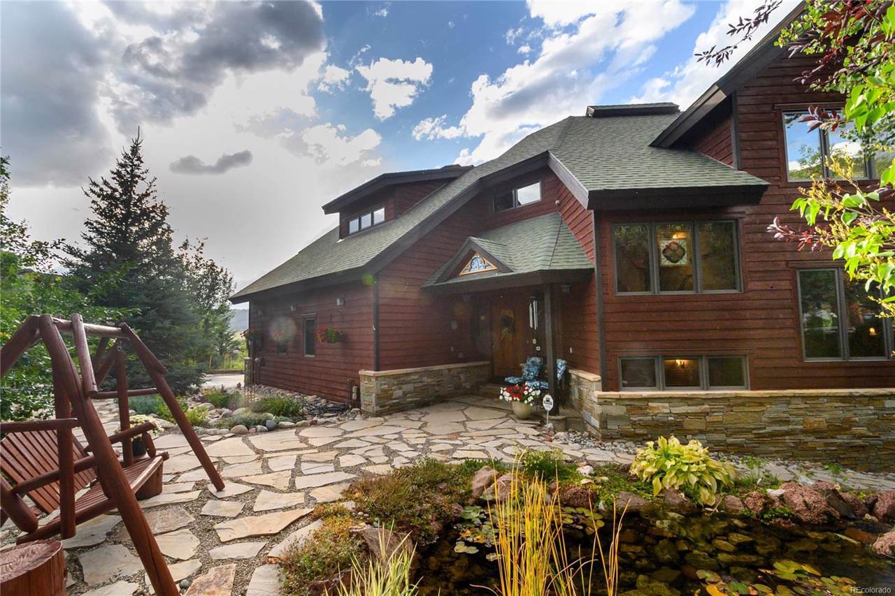2048 Homestead Court - Photo 1