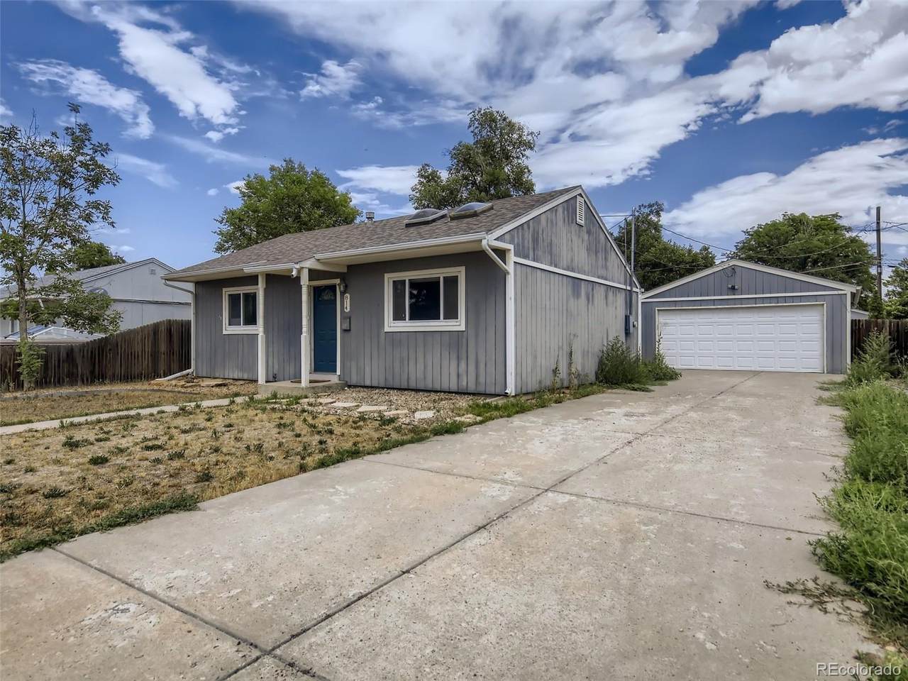 814 1st Avenue - Photo 1