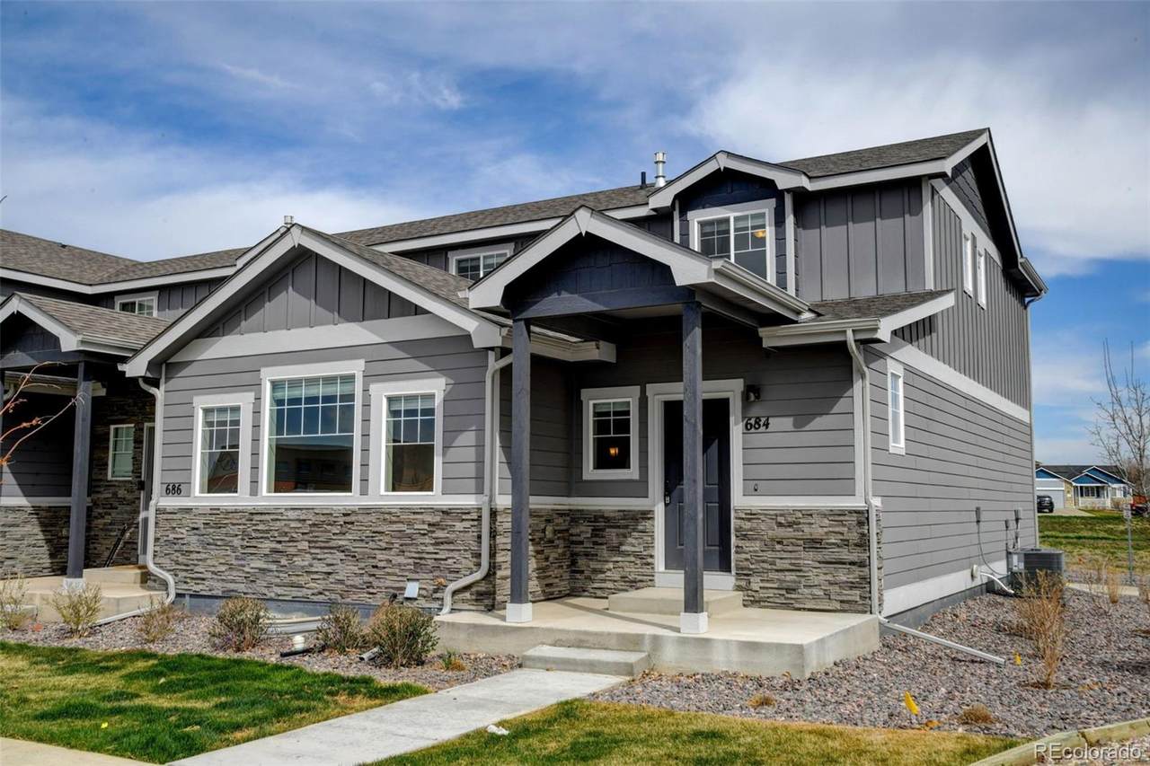 684 Finch Drive - Photo 1