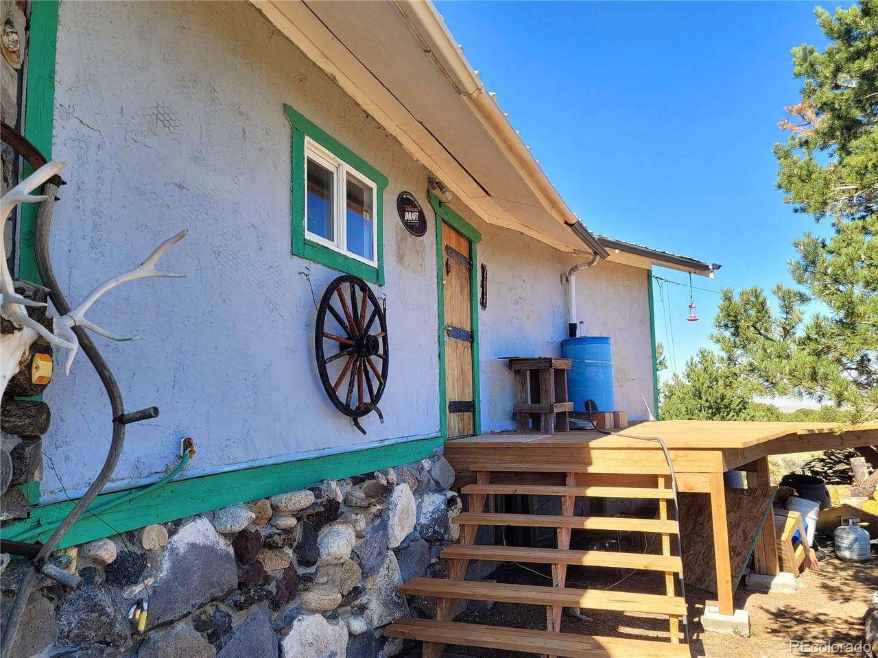 000 Valley View Drive - Photo 1