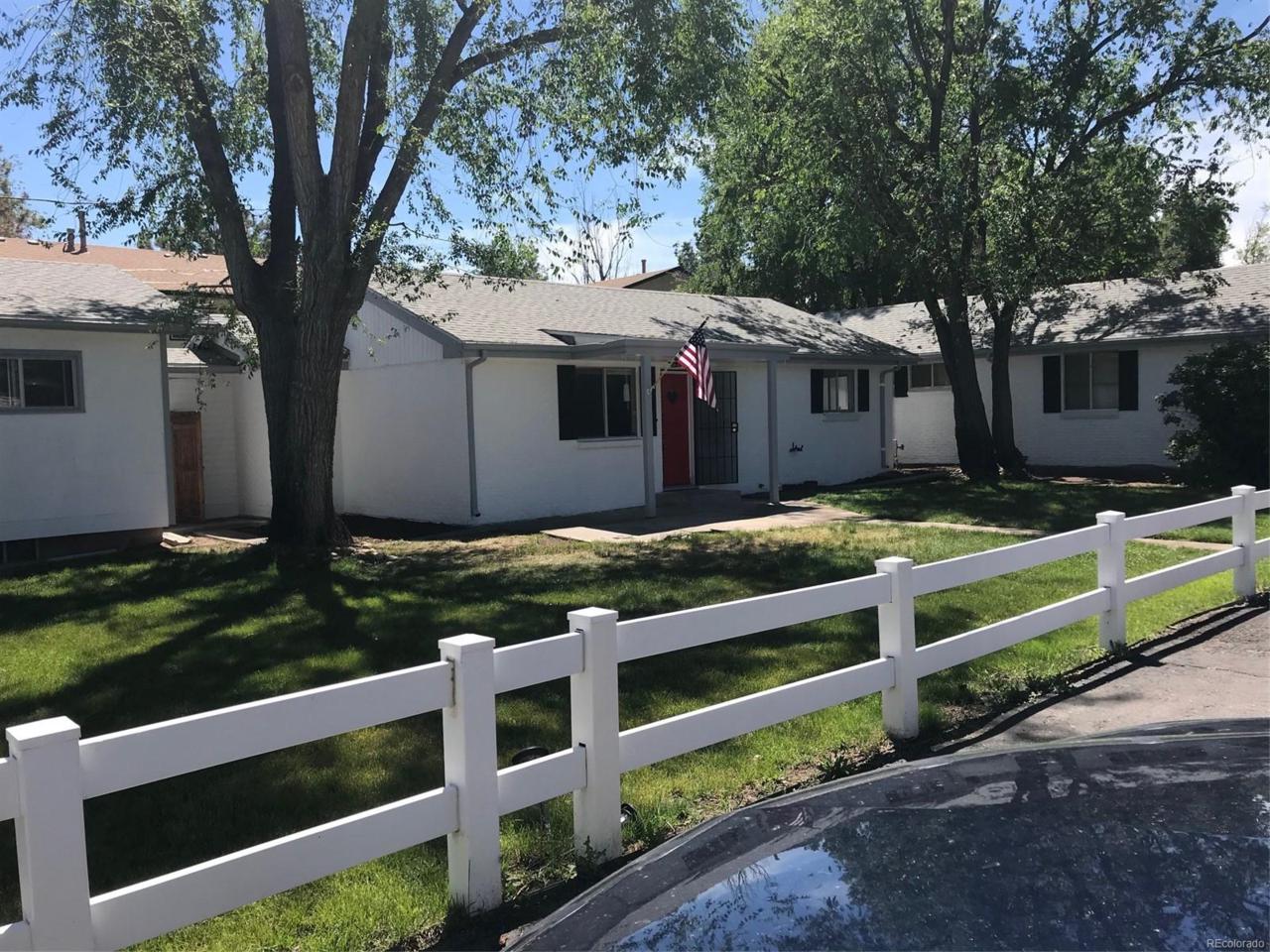 8520 52nd Avenue - Photo 1