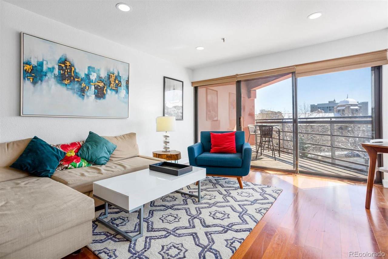 100 Park Avenue - Photo 1