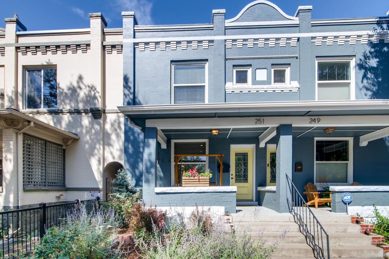 251 Lincoln Street - Photo 1
