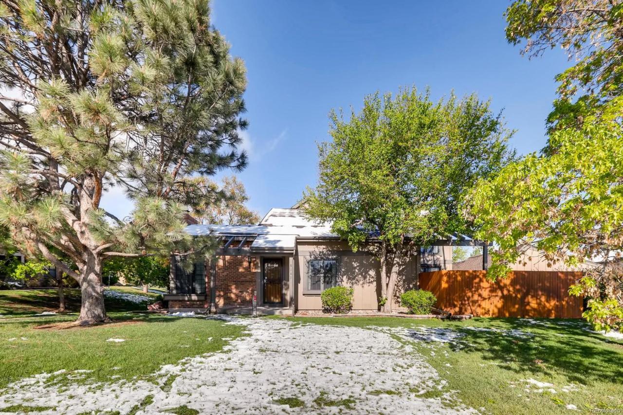 8142 Phillips Circle - Photo 1