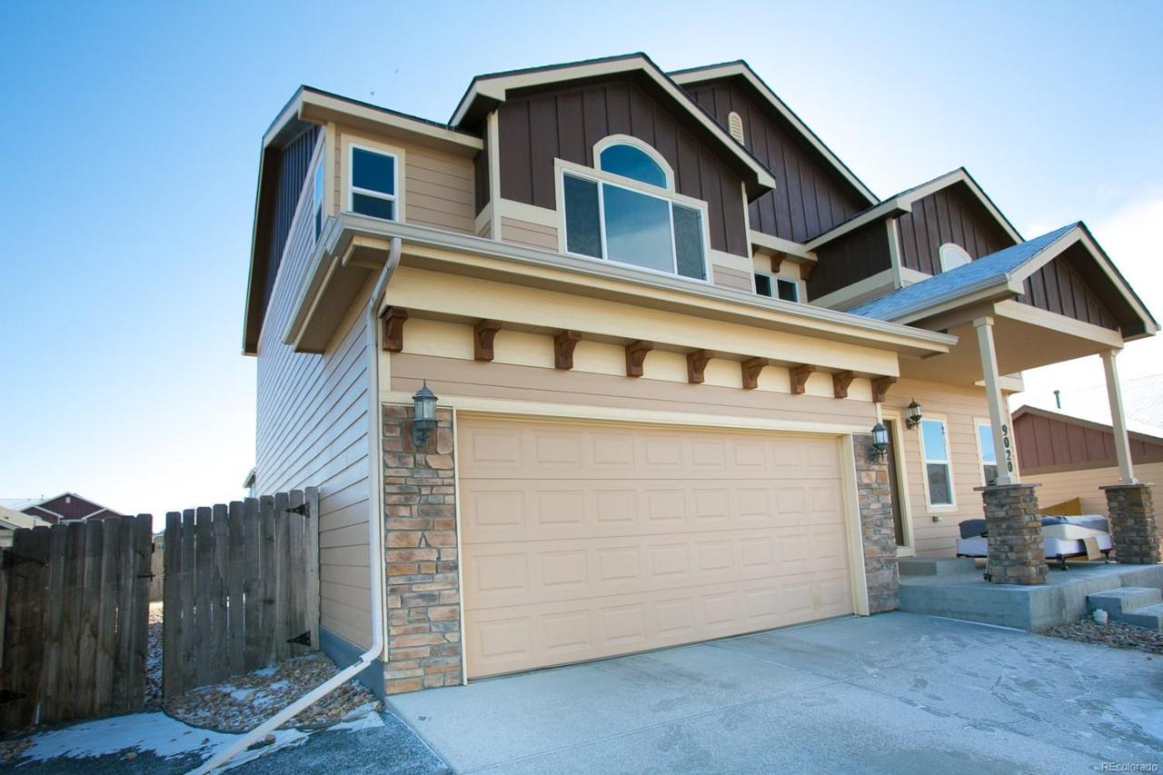 9020 Sandpiper Drive - Photo 1
