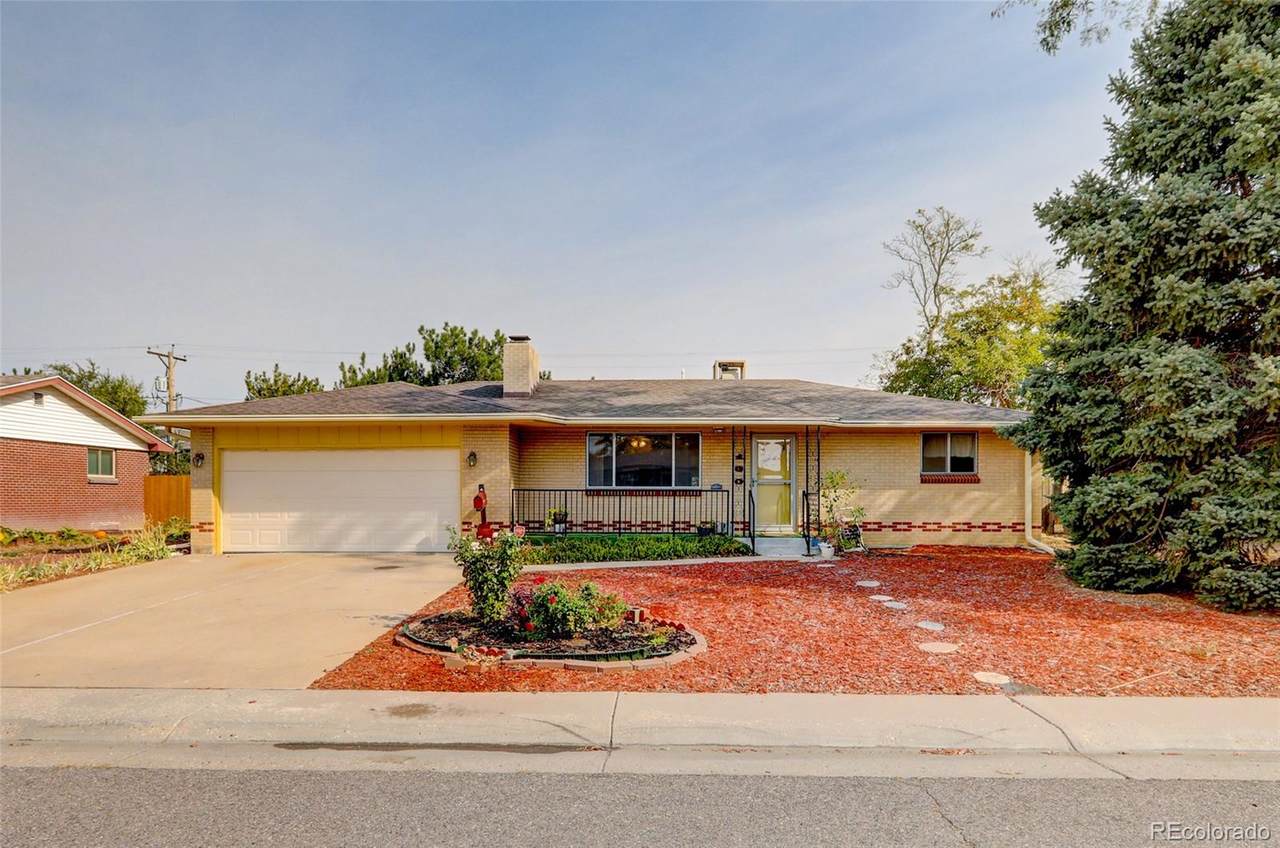 130 17th Avenue Drive - Photo 1