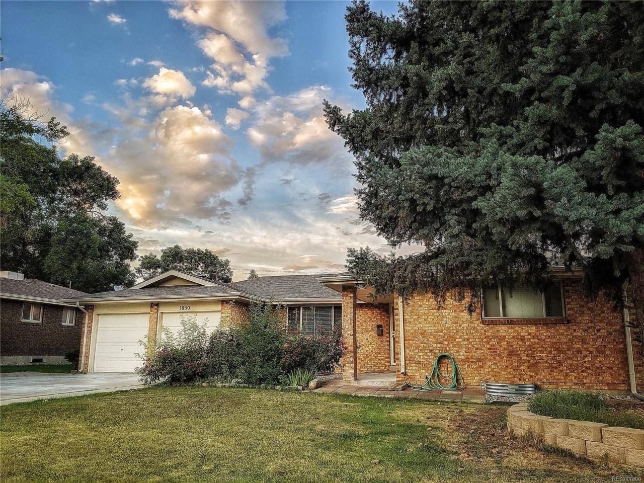 1850 Balsam Street - Photo 1