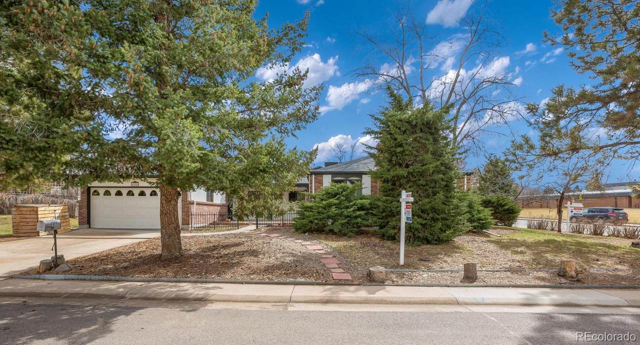 6898 Franklin Circle - Photo 1