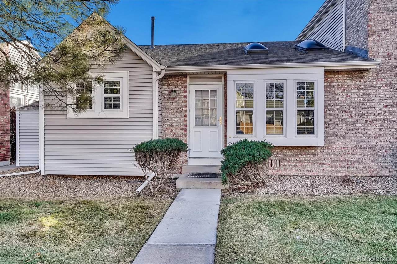 4220 94th Avenue - Photo 1