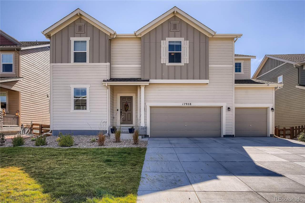 17928 95th Avenue - Photo 1