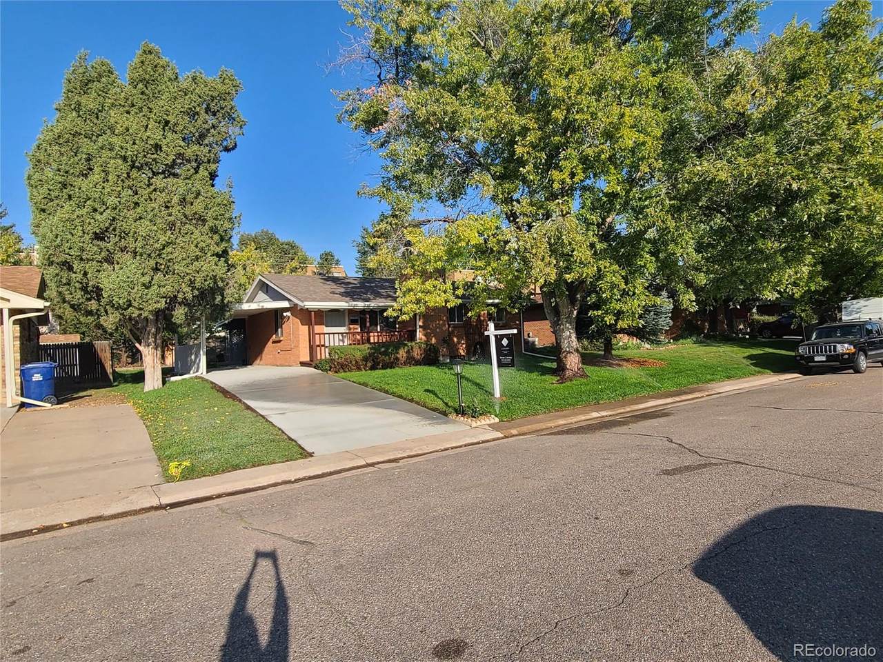 5687 King Street - Photo 1