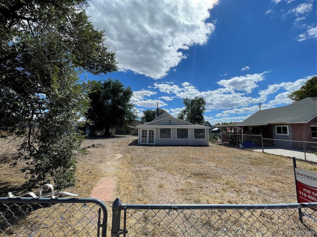 1608 20th Street - Photo 1