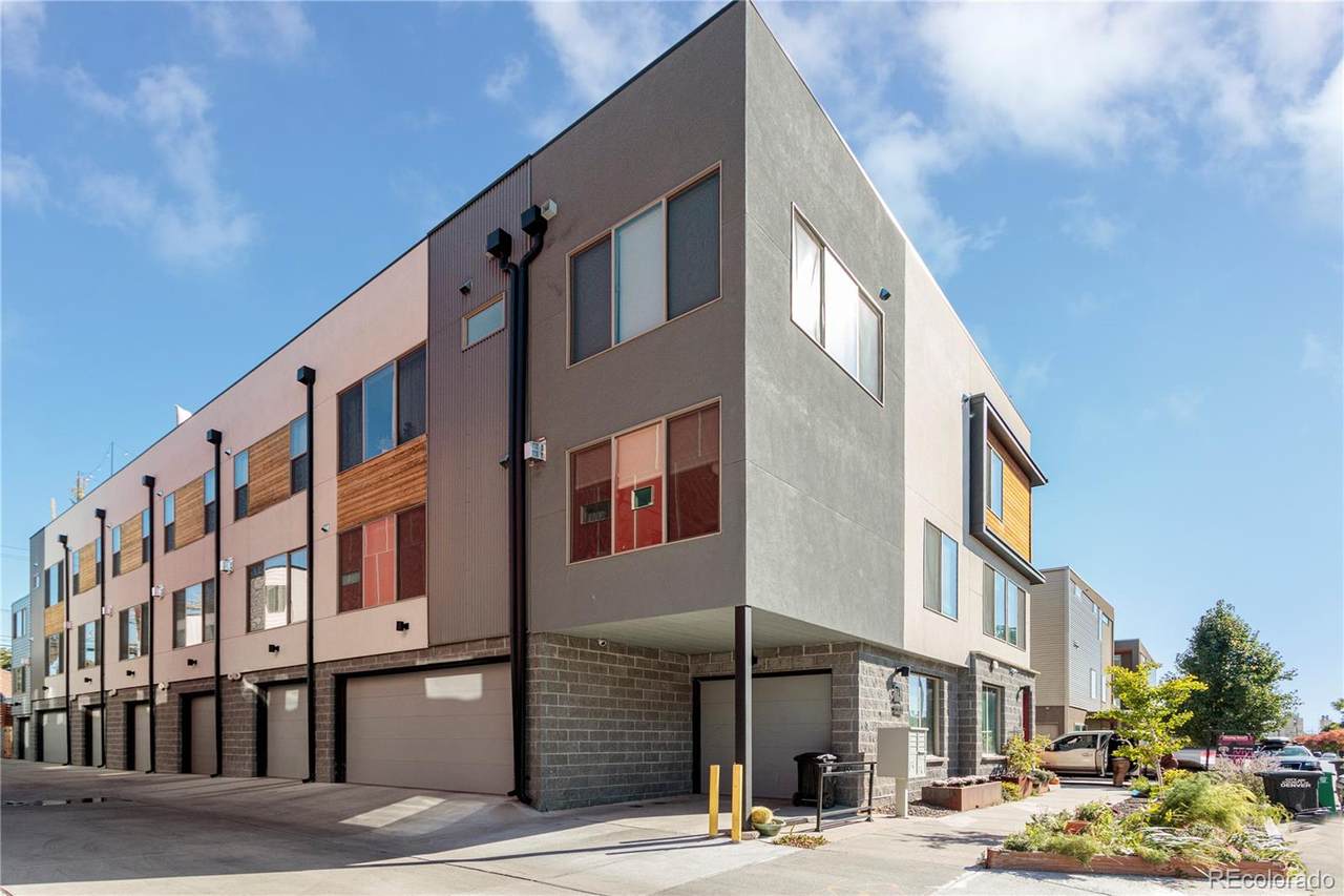 70 Galapago Street - Photo 1