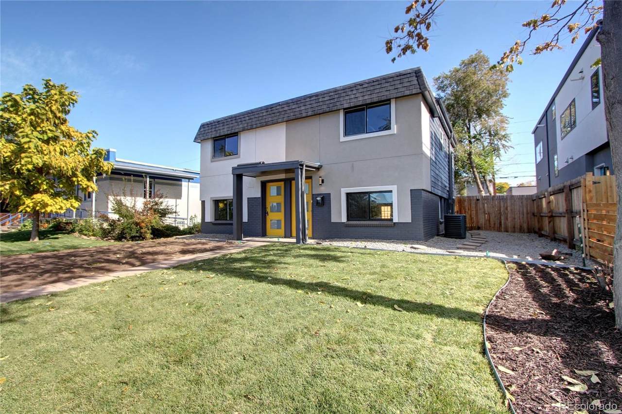 2112 Lincoln Street - Photo 1