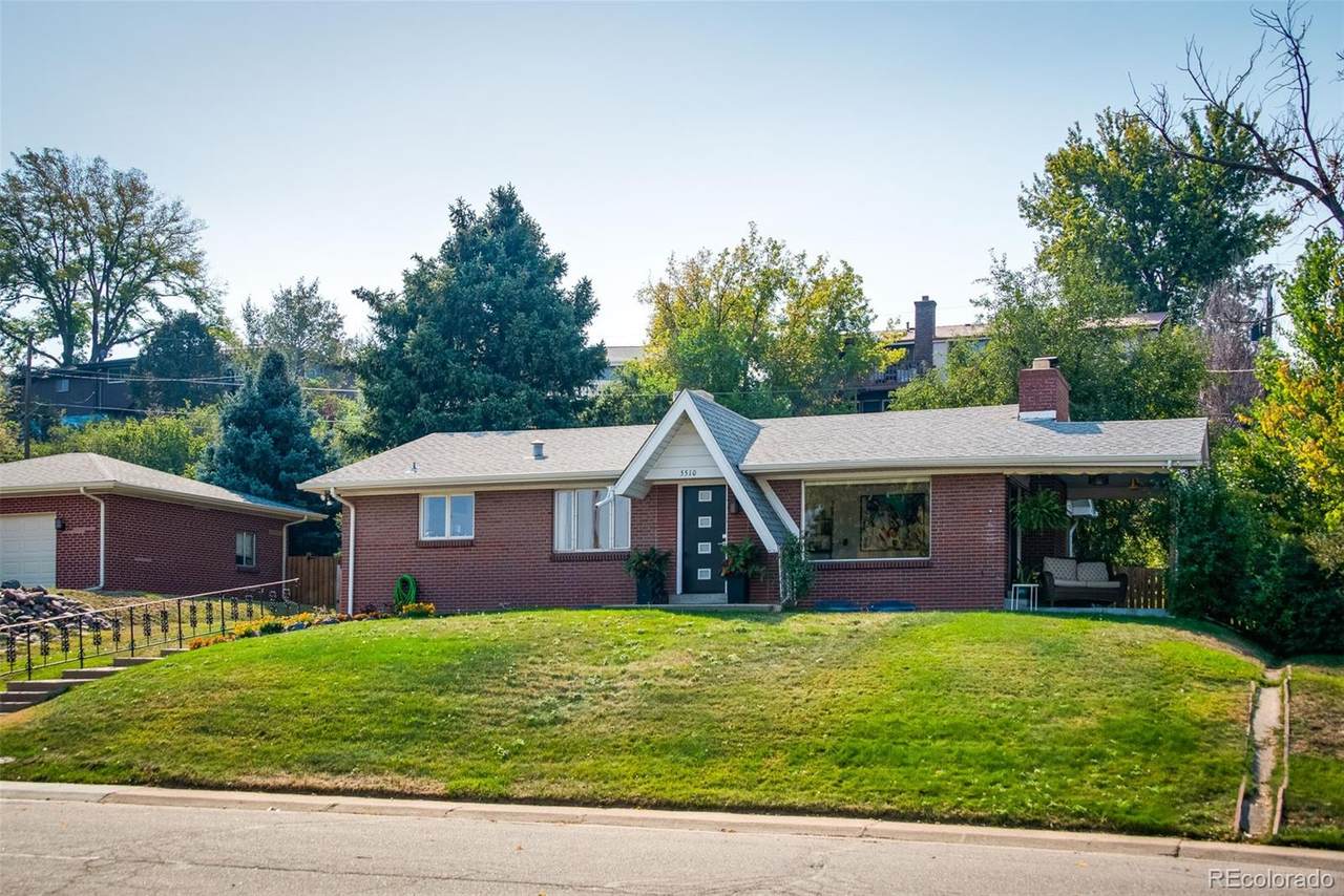 5510 51st Avenue - Photo 1