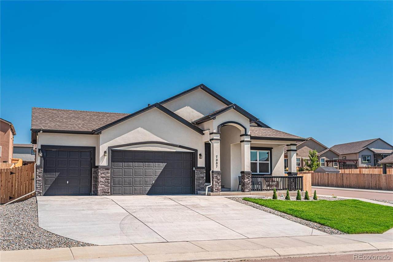 7087 Bigtooth Drive - Photo 1